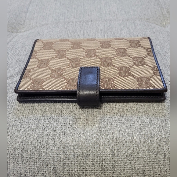 Gucci GG Canvas & Leather Wallet / Passport Holder + Gucci Dust Bag - EUC - Picture 11 of 12